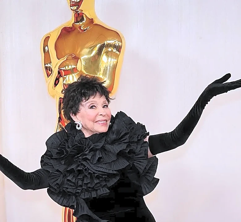 How Cher Turned Her 1986 Oscars Outfit Into A Defiant Hollywood Statement