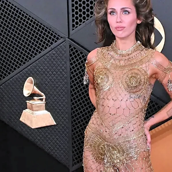 How Grammy Red Carpet Fashion Shaped Artists’ Public Images