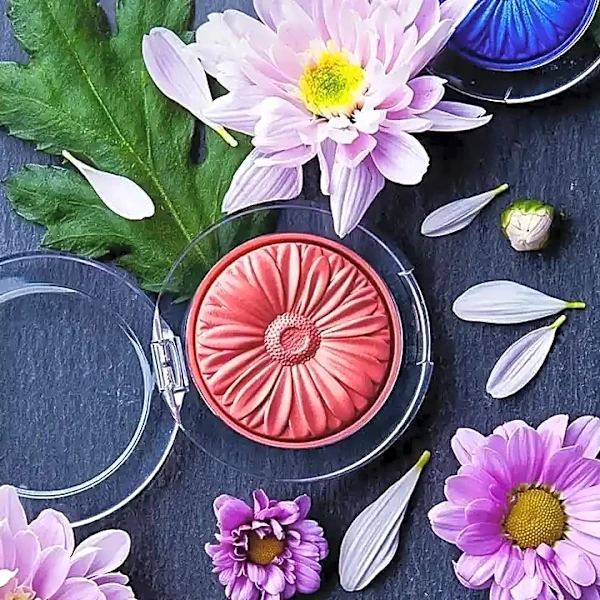 Why the Most Natural Nordic Makeup Often Uses Precisely Placed Pigment