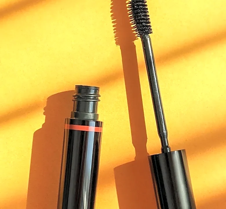 What Fiber Mascara vs. Tubing Mascara Actually Looks Like When Done Right