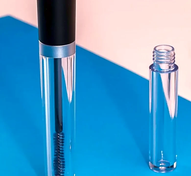 The Real Reason Makeup Artists Disagree About Tinted Brow Gels