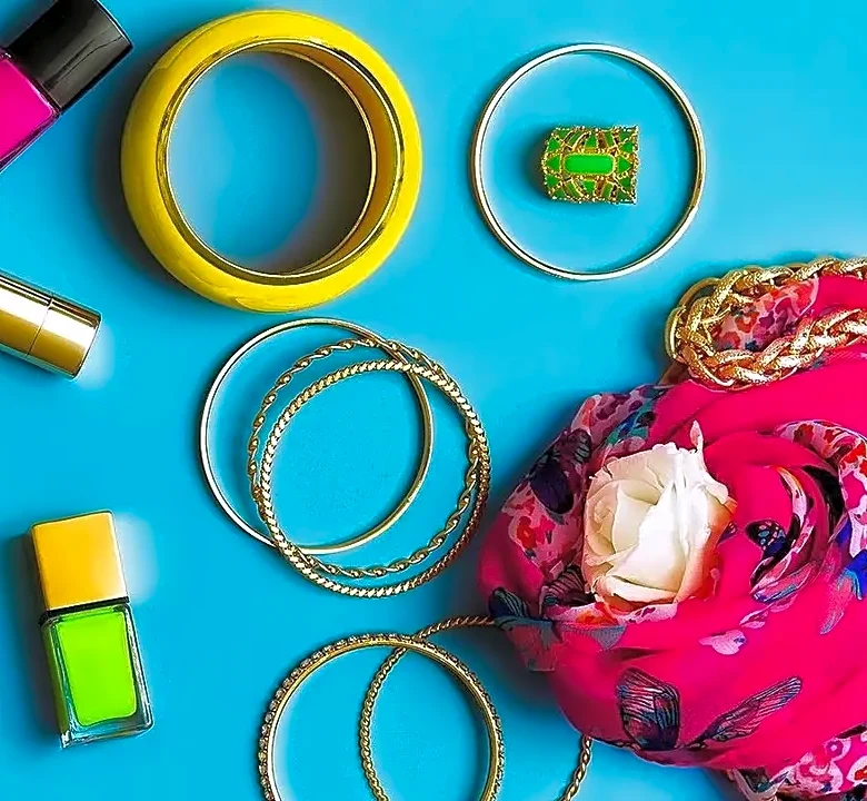 Why Accessories of 1980s New Wave Fashion Almost Looked Completely Different