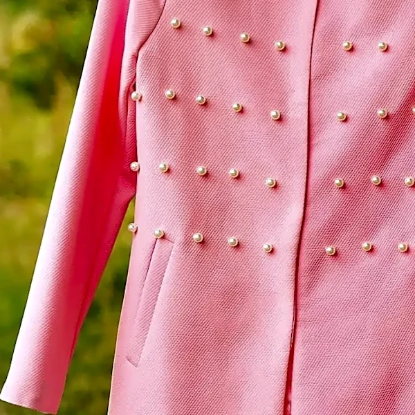 The Hidden Detail That Makes Outerwear for Broad Shoulders Work