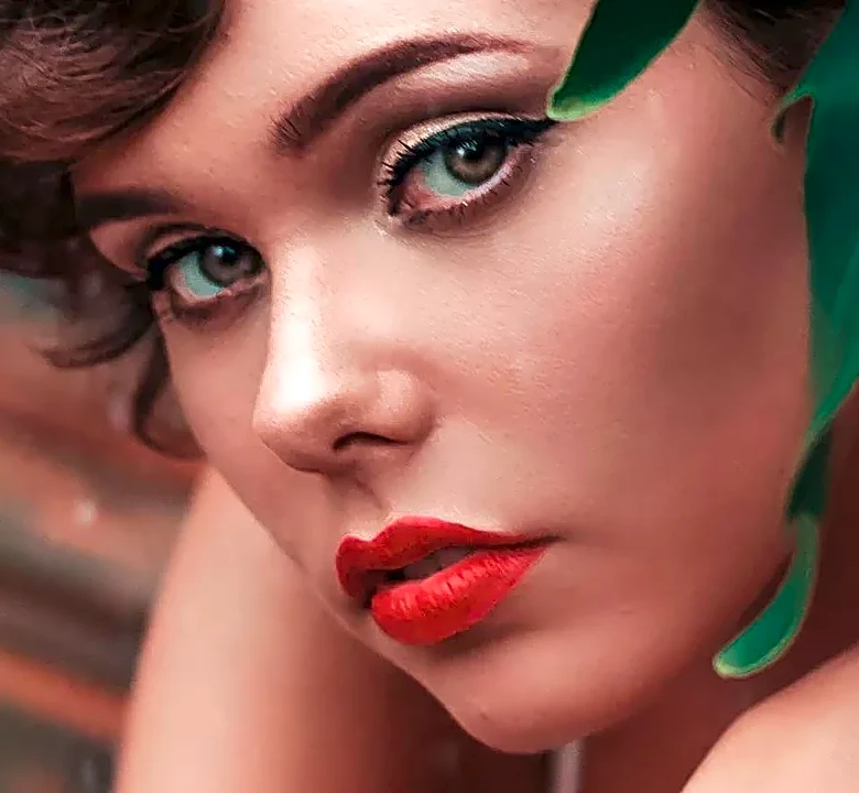 How Retro Pin-Up Makeup Quietly Defines a Modern American Look