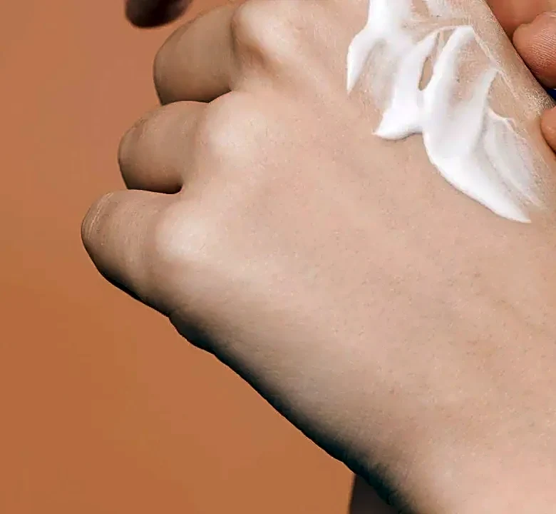How Body Moisturizing Techniques Quietly Outlast Every Beauty Trend