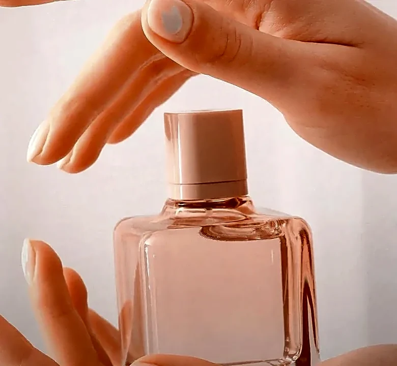 5 Pieces to Pair With Office-Appropriate Fragrances