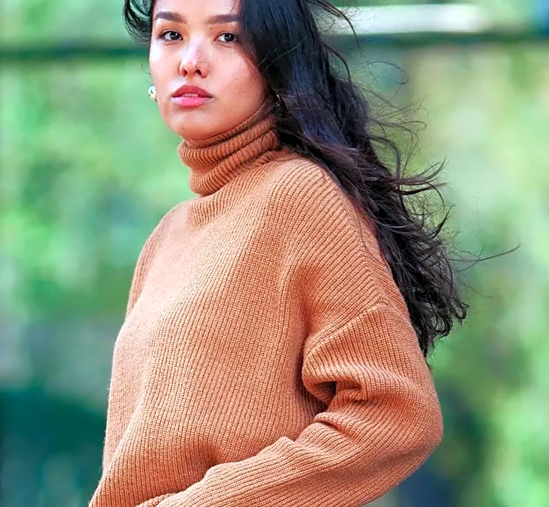 What Wearing Brown with Black Looks Like on People Who Get It Right