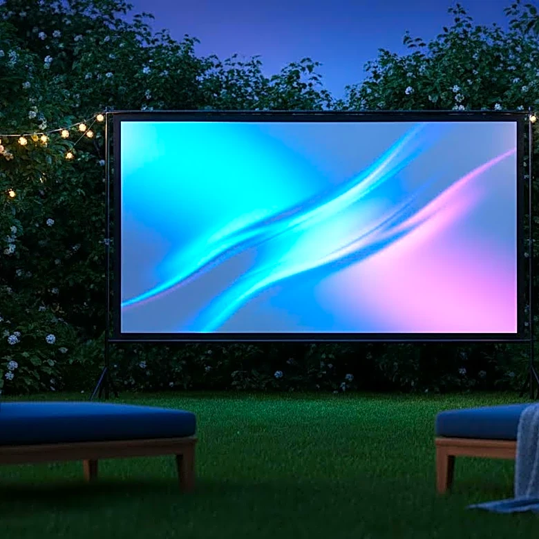 Why The Best Summer Movie Nights Can Be Both Totally Planned And Completely Spontaneous