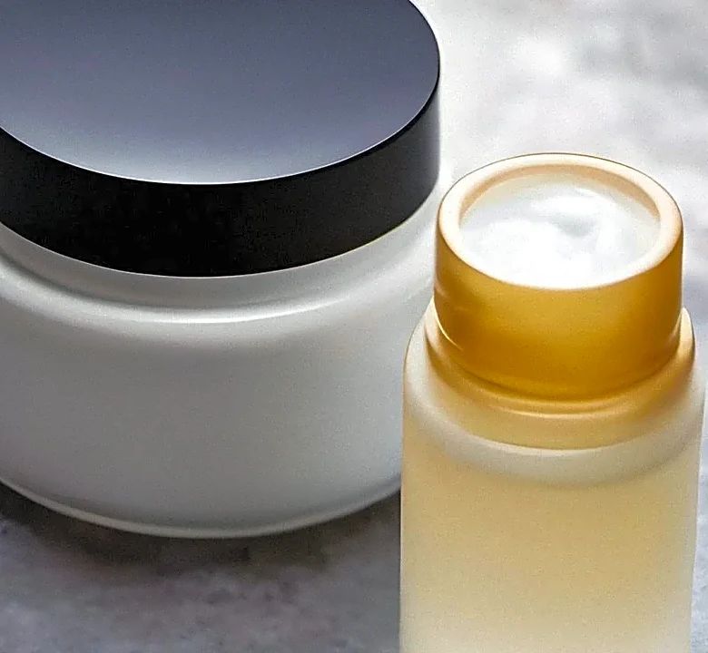 Why Cycling Retinoids and Exfoliants Works for Some Skin Types but Not Others