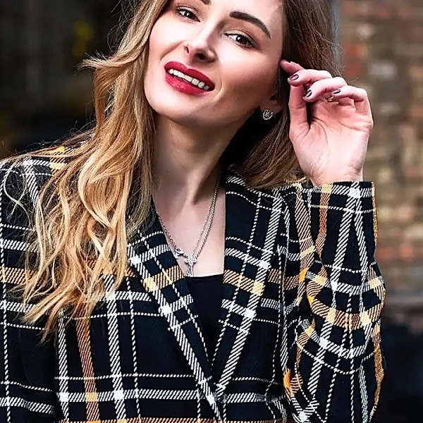 How to Style a Plaid Mini Skirt With a Longline Blazer