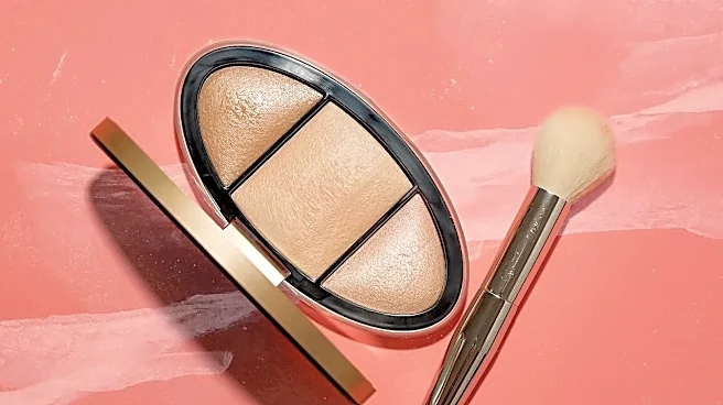 How Cream vs. Powder Highlighter Quietly Defines a Modern American Look