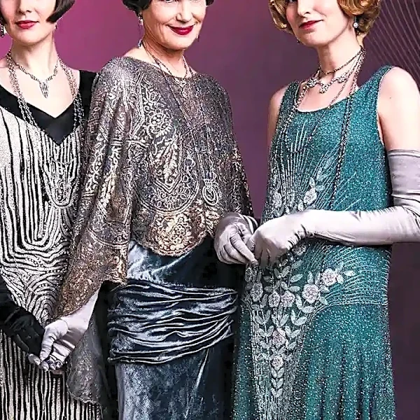 Why 1920s Flapper Fashion Borrowed Its Most Famous Silhouette From an Earlier Decade