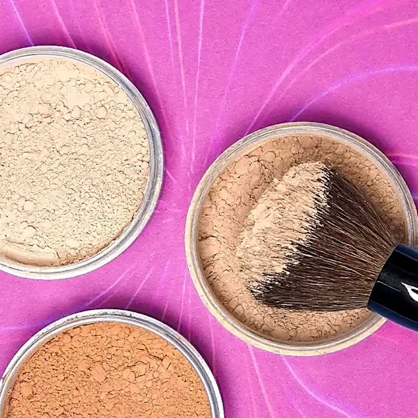 Why Powder Highlighters Can Be an Overlooked Highlight Texture Choice for Highlighter in Direct Sun
