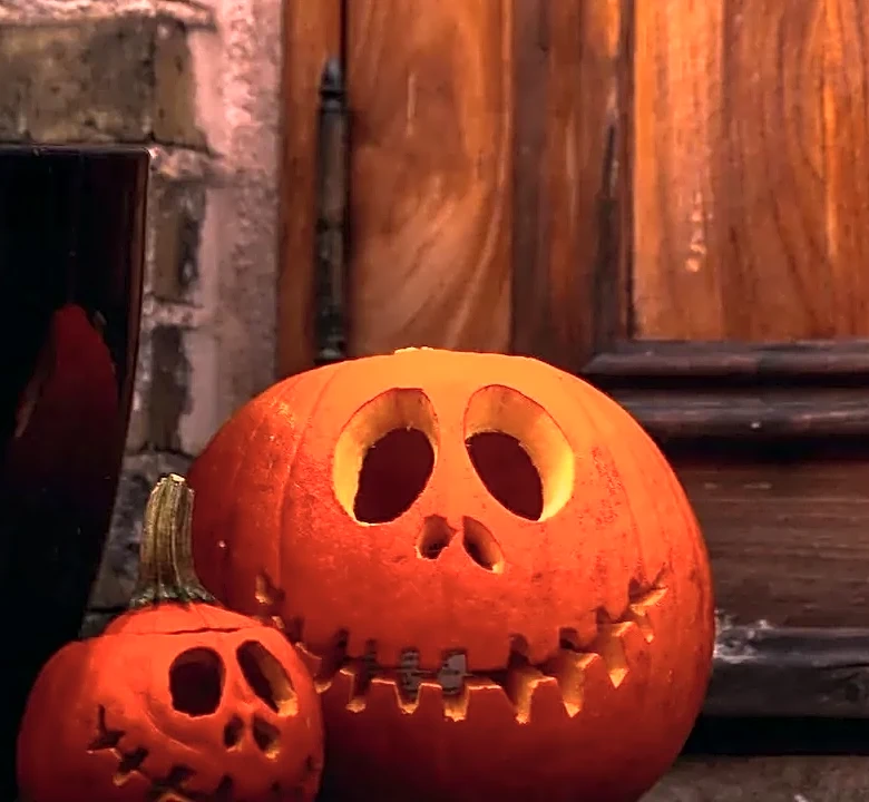 Halloween Horror Nights Lore Is Optional—But It Rewards Fans Who Look Deeper