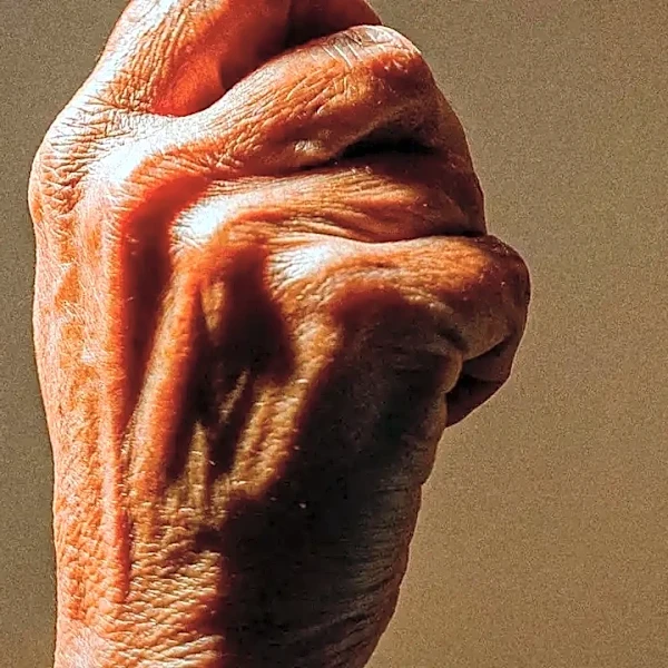 How Treating Sagging Skin Quietly Affects How Skin Ages
