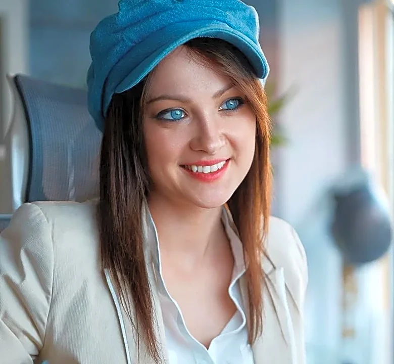How Creative Office Dress Codes Look Different on People Who Get It Right