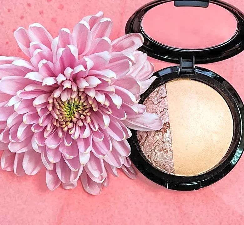 How Fine Pearl Can Change Highlighter in Direct Sun