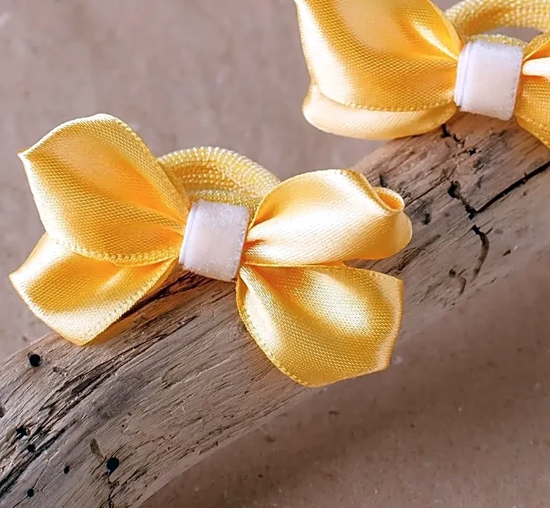 How to Choose Between Elastic Cords and Traditional Hair Ties for a Long U.S. Open Day