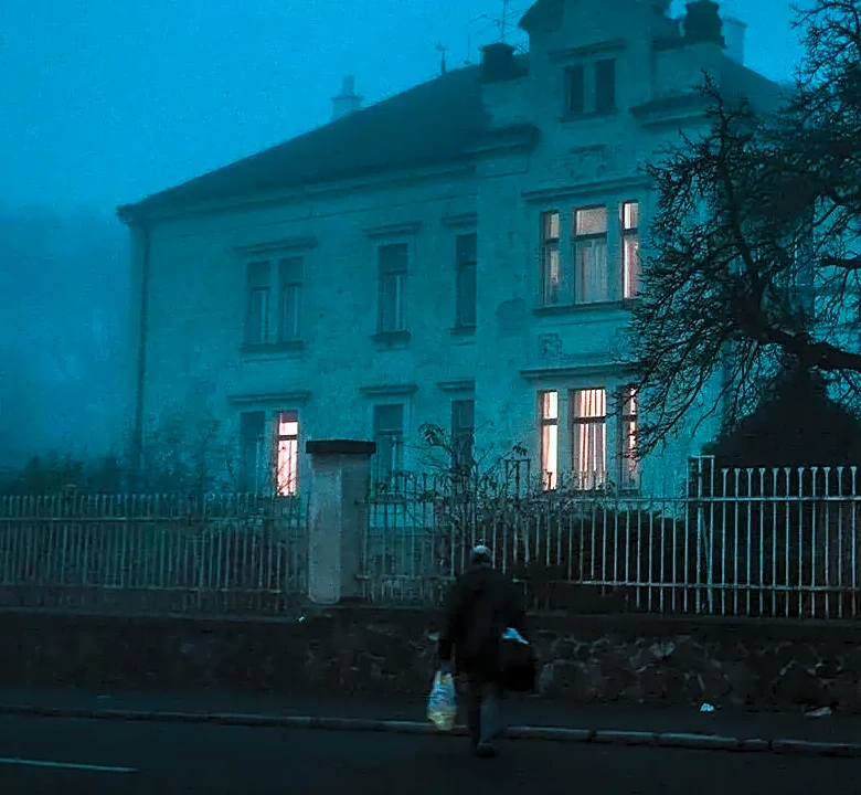 Halloween Horror Nights Nostalgia Hits Differently When a House Echoes the Horror You Grew Up With