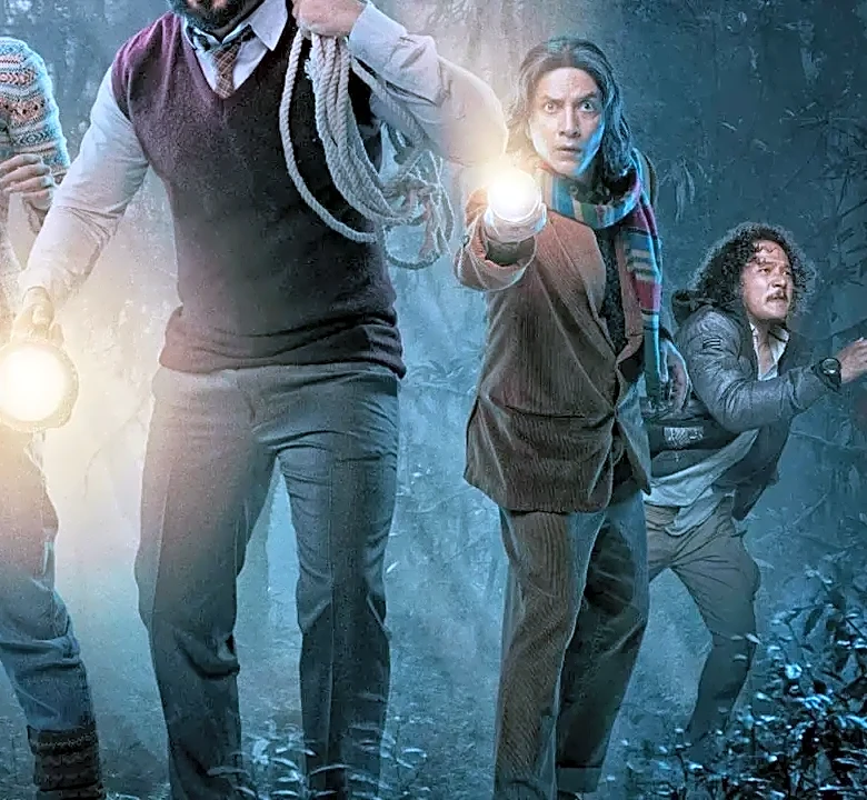 Why Halloween Horror Nights With Friends Can Feel Scarier—and Much Funnier