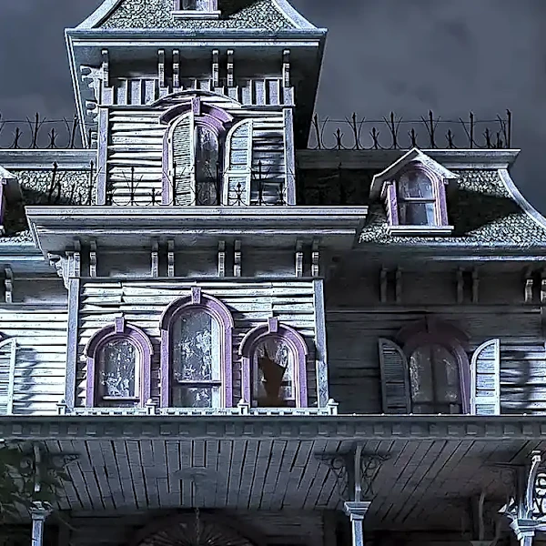 A Missed Halloween Horror Nights Scare Can Reveal More About House Design Than a Perfect Run