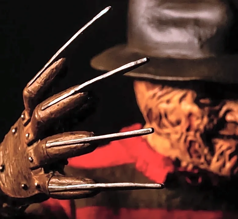 How Halloween Horror Nights Lighting Makes Temporary Sets Feel Cinematic