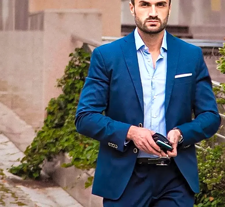 5 Pieces to Pair With the Navy Suit
