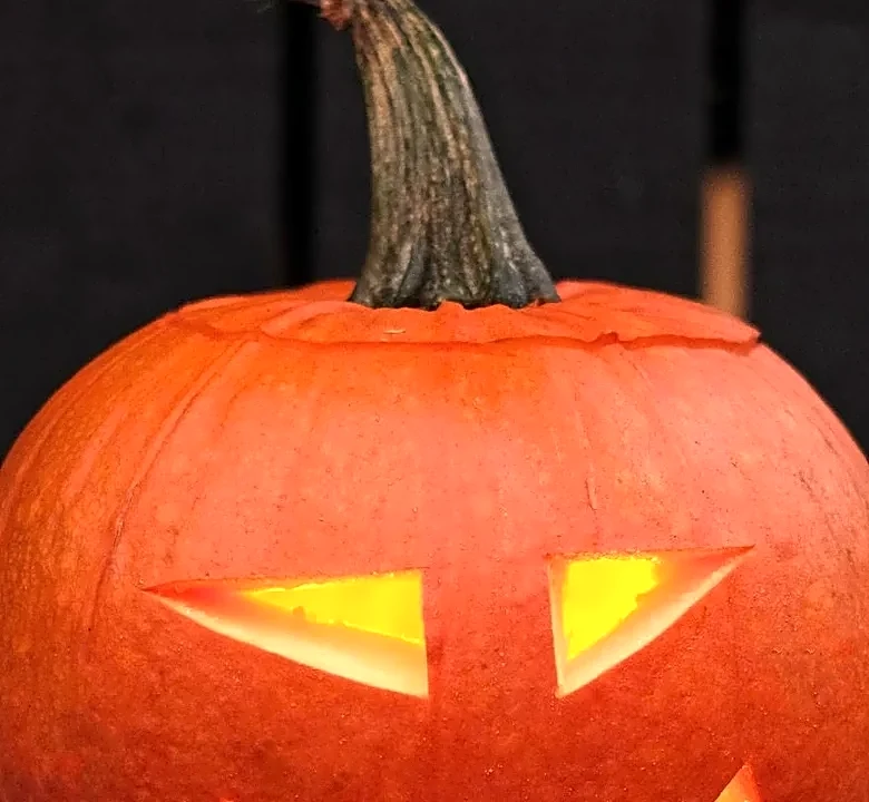 Why Overdesign Can Hurt a Halloween Horror Nights House More Than a Sparse Set