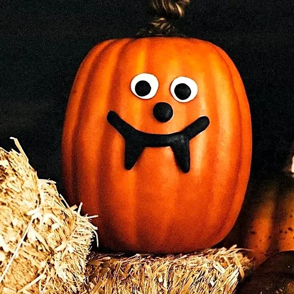 Halloween Horror Nights Marketing Can Sell a Feeling Before It Sells a House