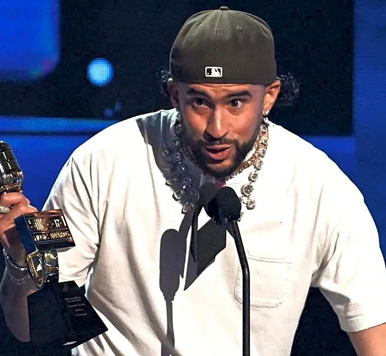 Why Hip-Hop Tribute Medleys Feel So Satisfying: Recognition, Prediction, and Surprise