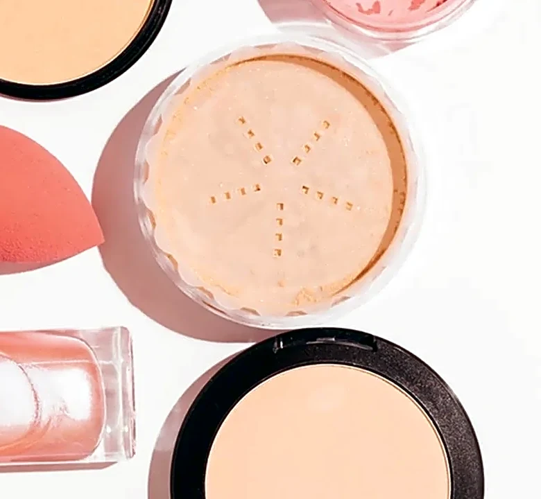 How to Choose Between Setting Spray and Powder for a Five-Minute U.S. Open Makeup Routine