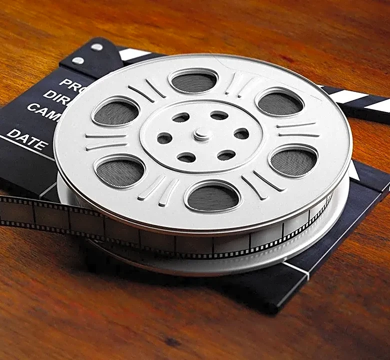 How Storytelling Rules Change When Filmmakers Move From Cinema to Immersive Media