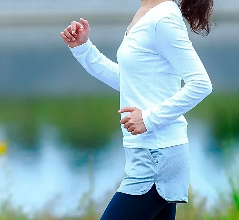 Why Low Ponytails Can Work for Hair Under a Baseball Cap