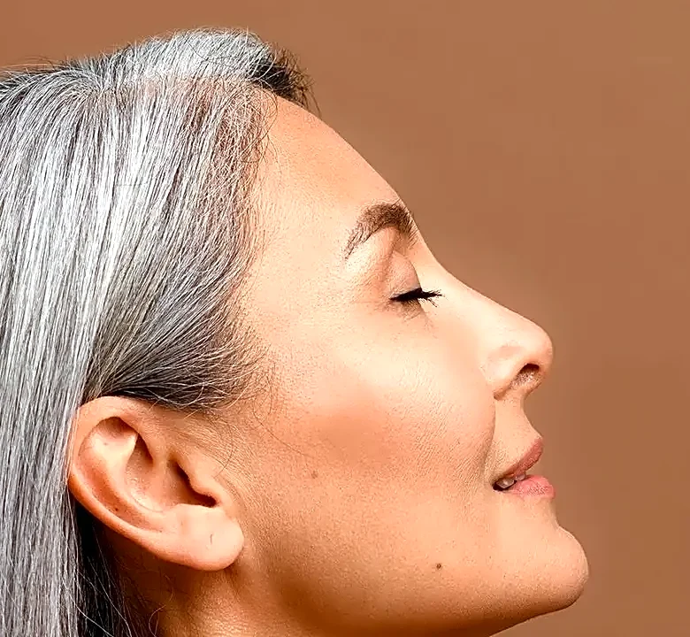 How Treating Whiteheads Quietly Affects How Skin Ages