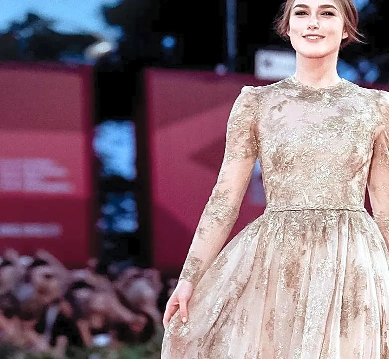 How Venice Film Festival Dressing Turns Fabric Movement Into Part of the Photograph