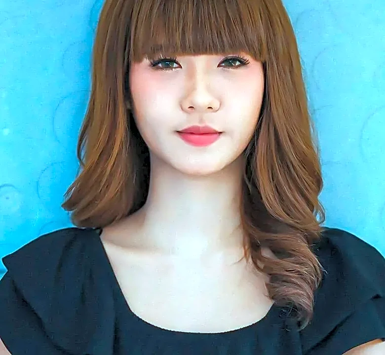 What Side Bangs Actually Look Like When Done Right