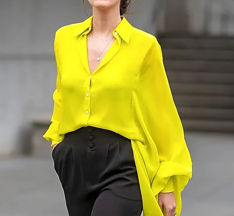How New York Fashion Week Changes What Consumers Notice About Everyday Clothes