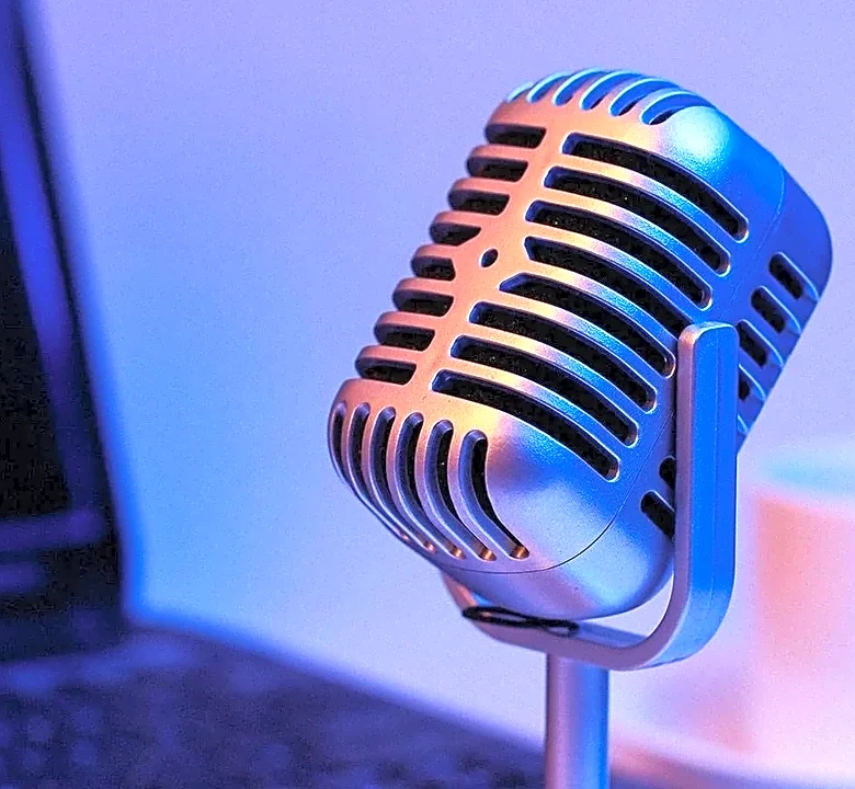 Why Great Improv Chemistry Is So Difficult to Replicate in Comedy Podcasts