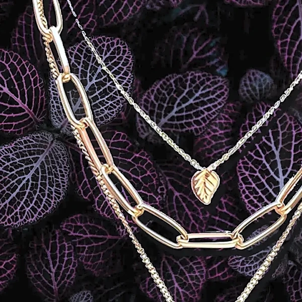 Why Layered Necklace Styling Matters More in Investment Pieces