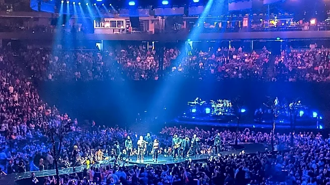 Arena Tour vs. Short Multi-Artist Set: What Performers Often Adapt