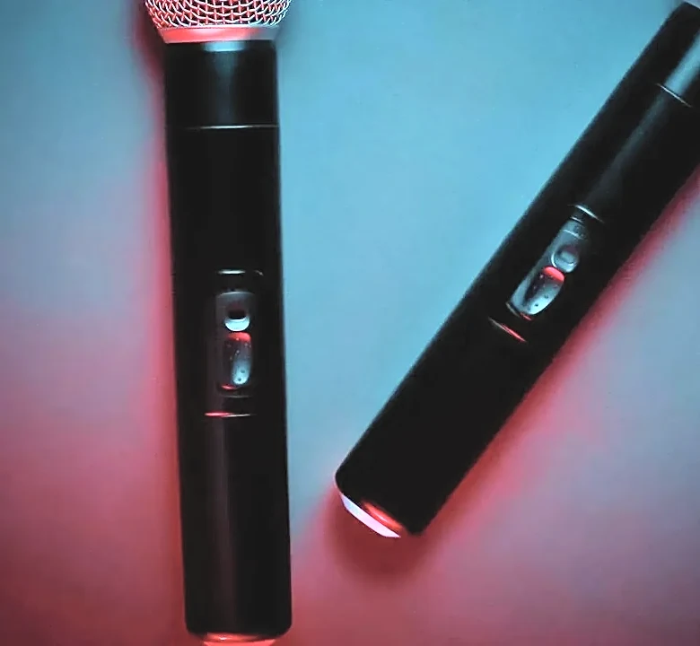 How Wireless Microphone Coordination Prevents Festival Frequency Chaos