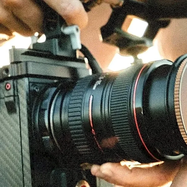 How Cinematographers Use Autumn Light to Shape a Movie’s Mood