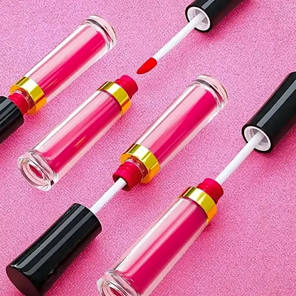 How lip plumpers compared Quietly Defines a Modern American Look