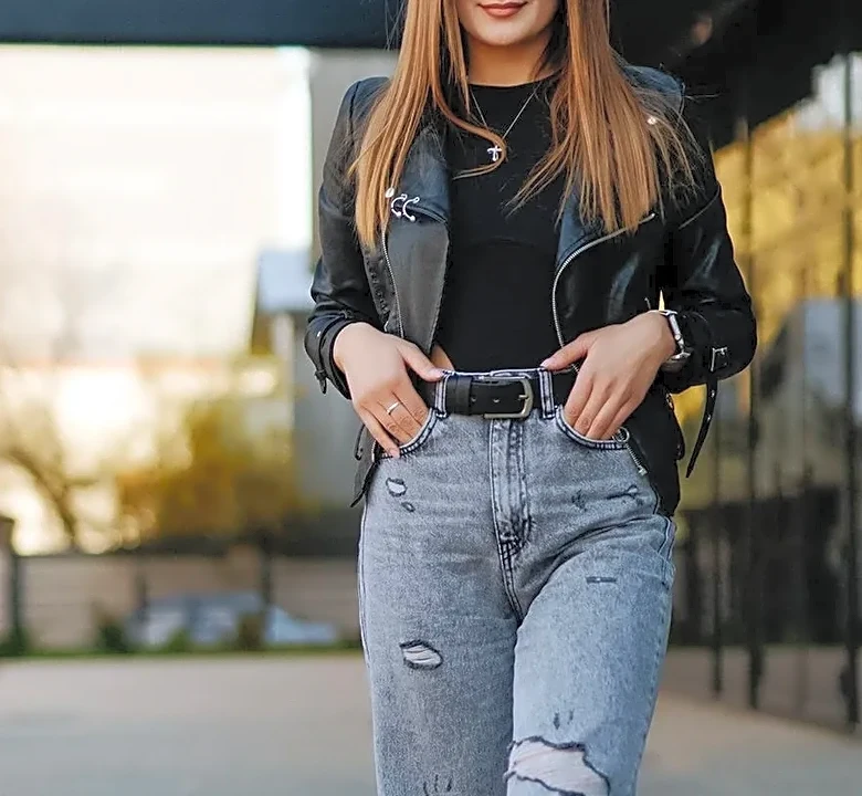 5 Pieces to Pair With bootcut jeans