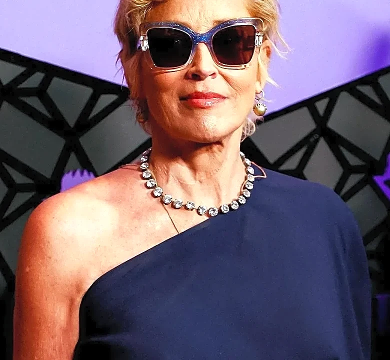 Why Budget version of fashion for women in their 50s Matters More Than the Fashion Press Suggests