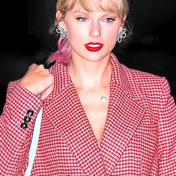 7 Taylor Swift-Inspired Party Outfits Built Around Clothes You Can Rewear