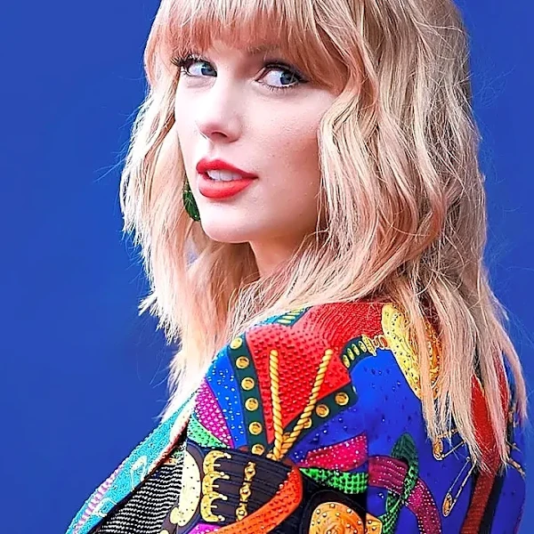The Fashion Details That Help Taylor Swift Separate One Album Era From Another