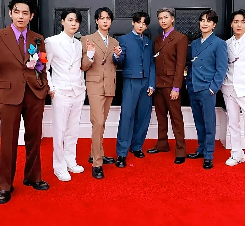 Why Coordinated Couple Looks Still Work on the VMA Red Carpet