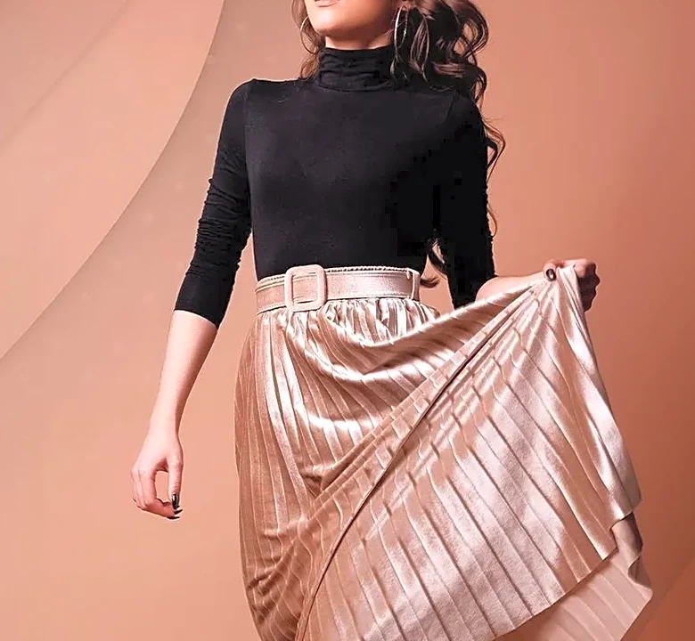 5 Pieces to Pair With a Metallic Skirt Beyond a Matching Party Top