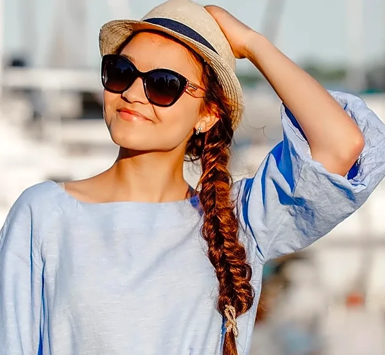 How to Wear Linen to a Dressy Summer Event Without Looking Too Casual